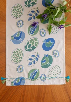 “Nest” table runner in organic cotton - linbl