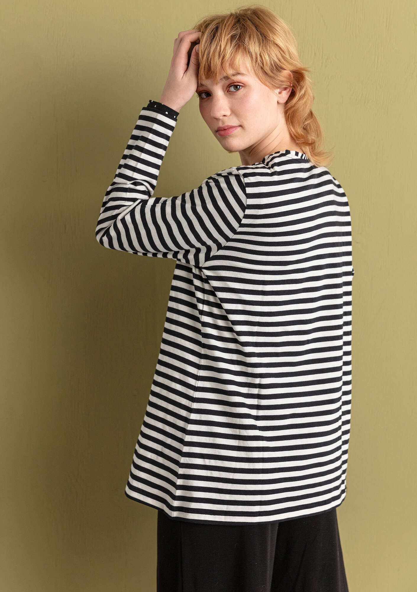 Organic cotton essential striped sweater black/ecru