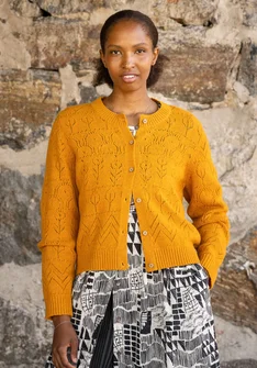 “Karamell” cardigan in lambswool/nylon - gold ochre