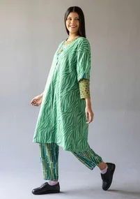 Kleid „Zebra“ aus Bio-Baumwollgewebe - apfelgrün