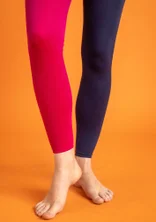 Solid-colored leggings in recycled nylon - cyklamen