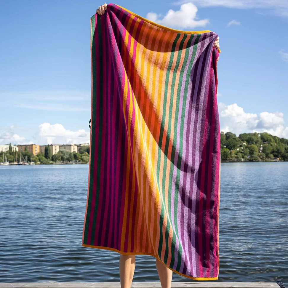 “Sunset” bath sheet in organic cotton - cochineal