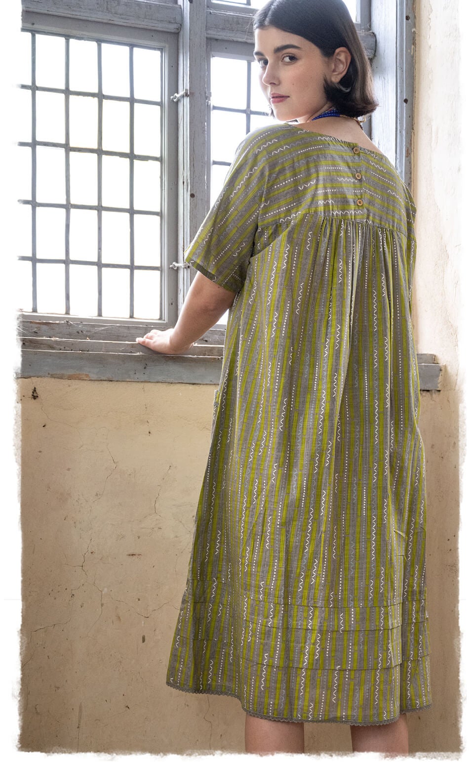 “Lina” woven organic cotton dress