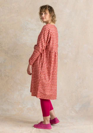 Robe tissée ”Vendela” en coton biologique - rouge garance/motif