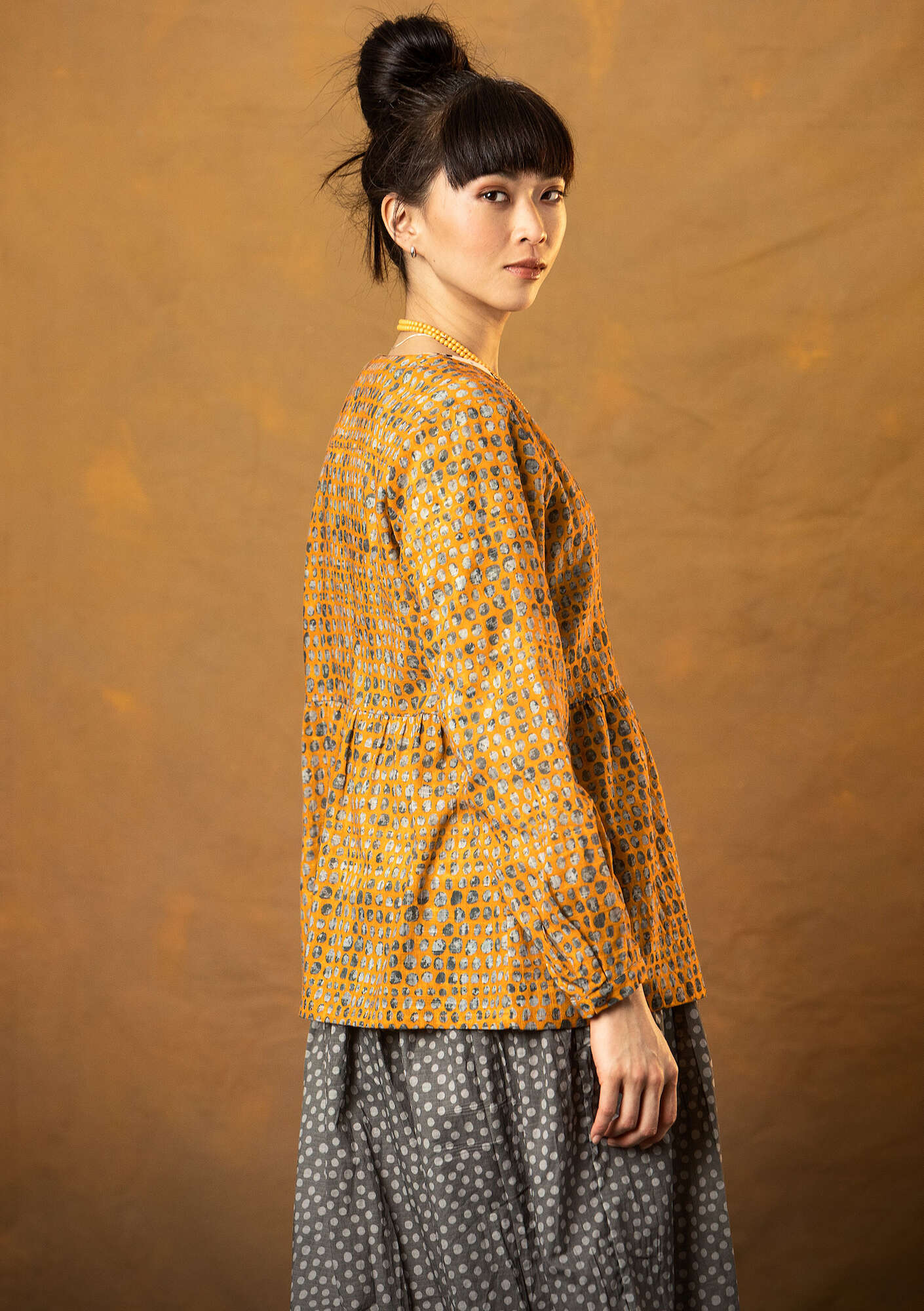“Ottilia” artist’s blouse in organic cotton sun yellow