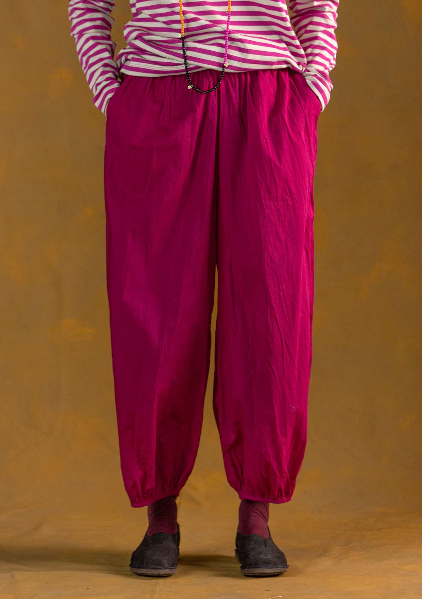 “Fruits” trousers in woven organic/recycled cotton grape thumbnail