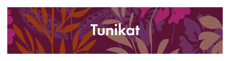 Liila kuvio, jossa valkoinen teksti ”Tunikat”.