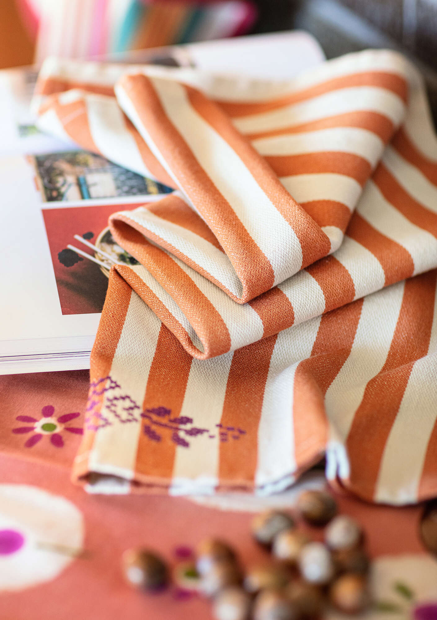 Striped kitchen towel in organic cotton, 2-pack multi-color thumbnail