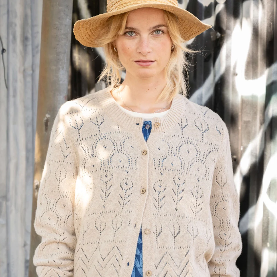“Karamell” lambswool/polyamide cardigan - light sand