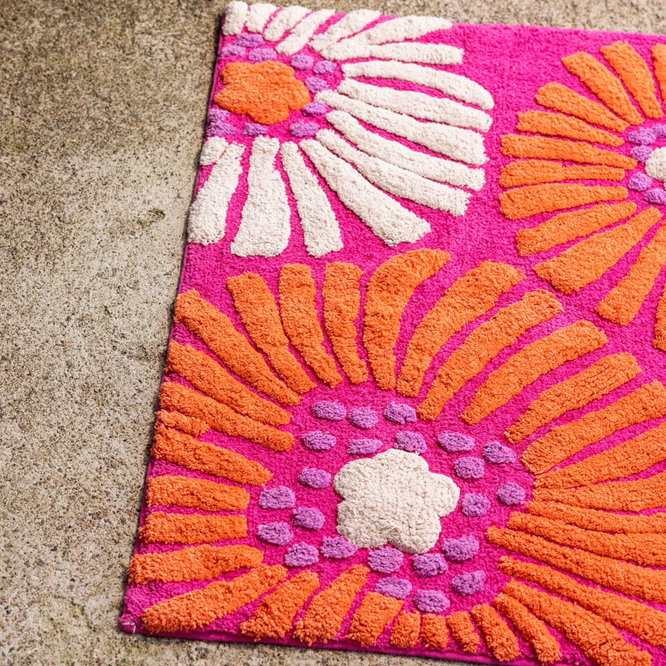 “Poppies” organic cotton bath mat - dark peony