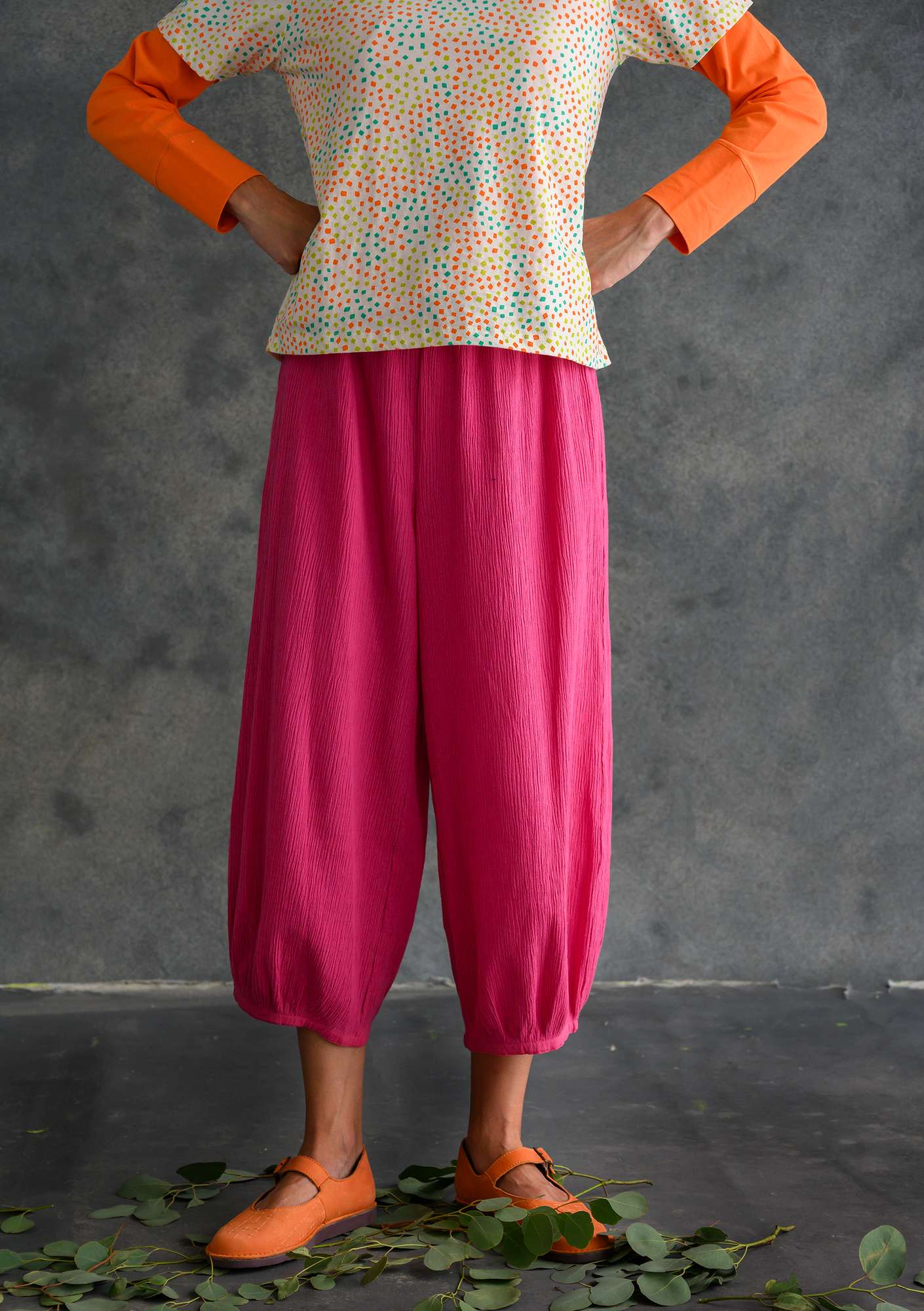 Trousers in organic cotton/linen hibiscus thumbnail