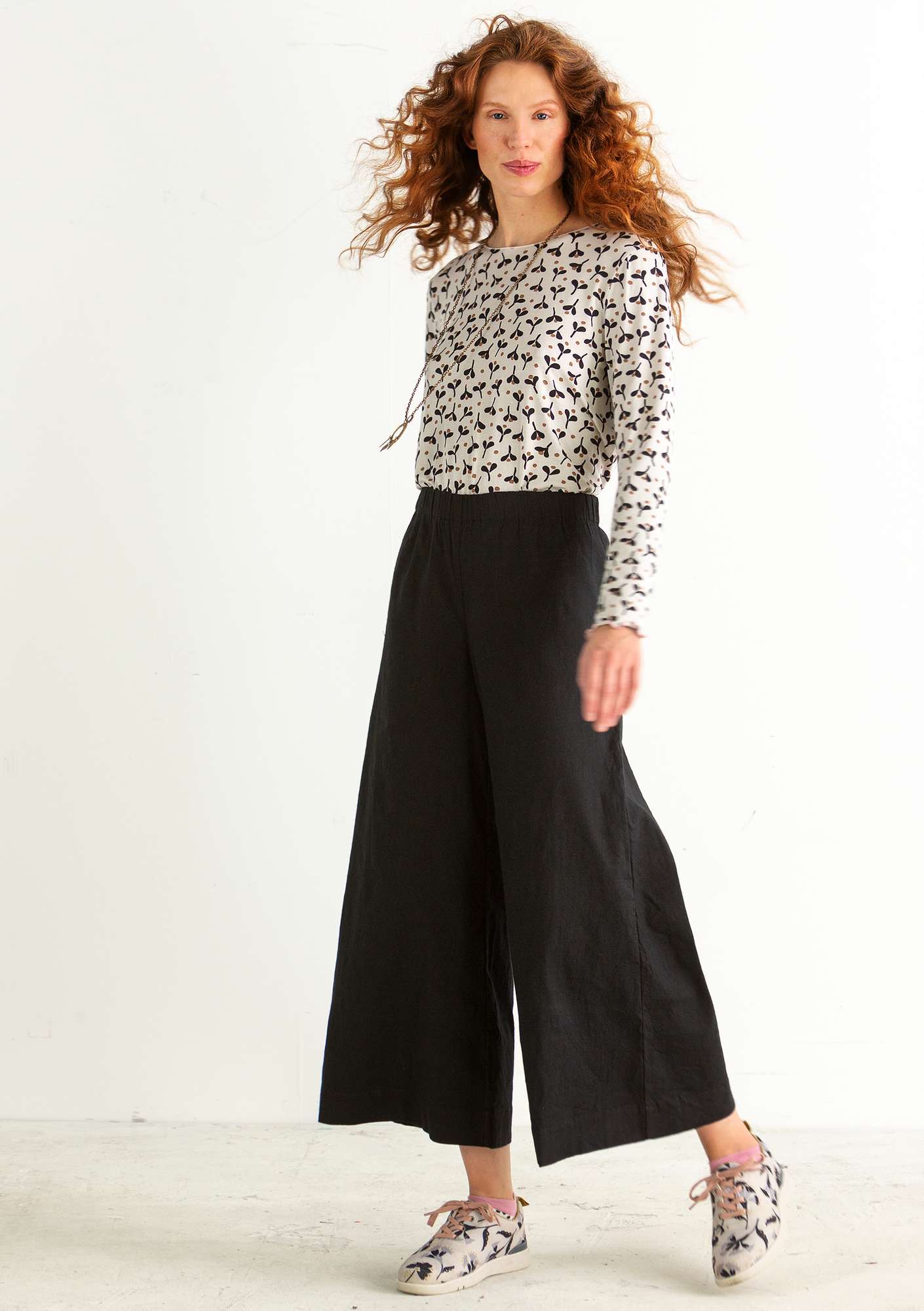 Organic cotton/linen/elastane trousers black thumbnail