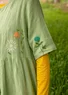 Vävd klänning "Blombukett" i lin (krusbärsgrön M)