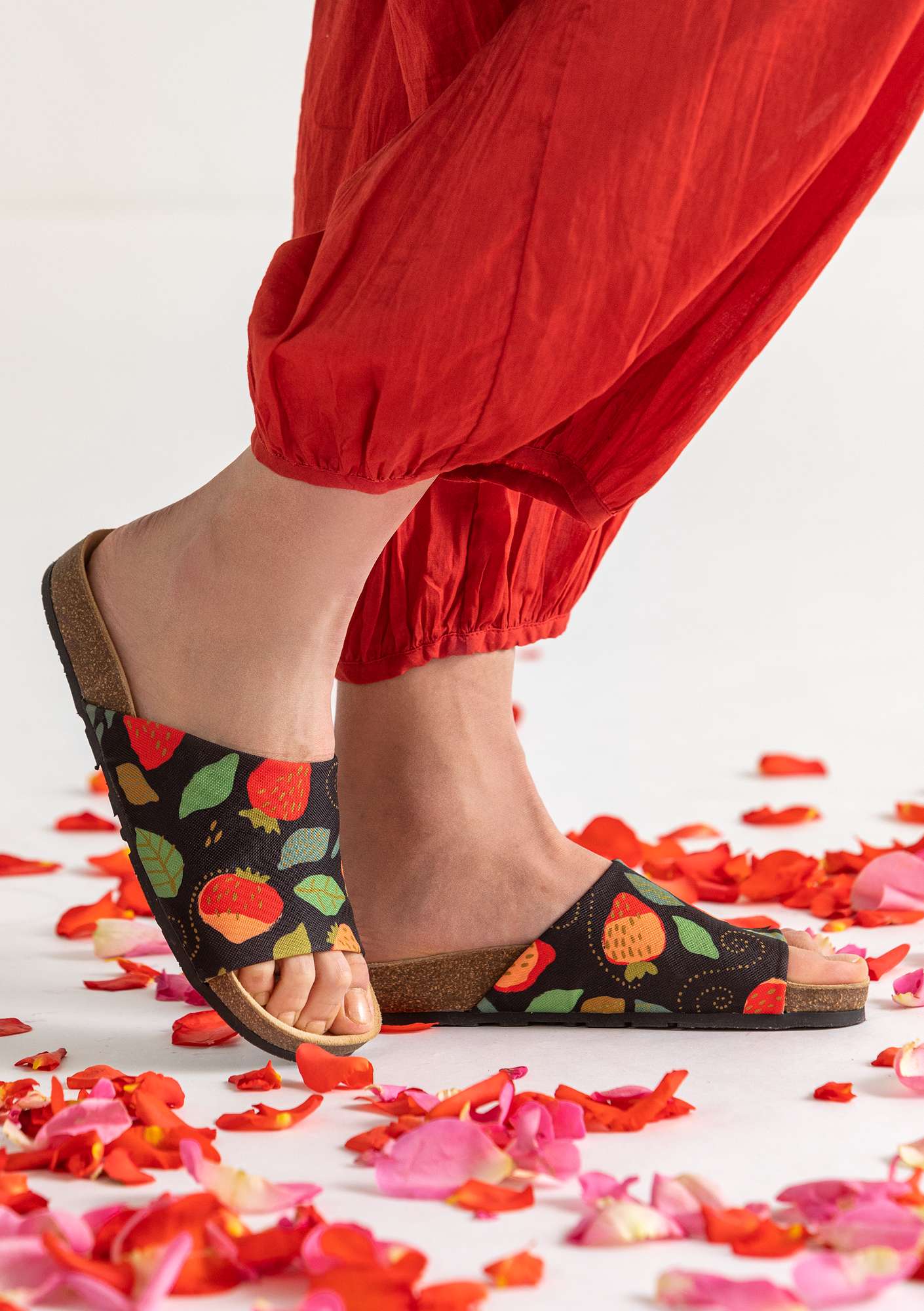 “June” sandals with cork sole black thumbnail