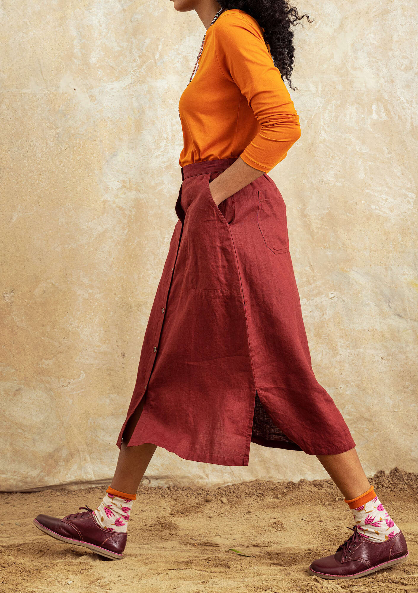 Woven “Karen” linen skirt red curry thumbnail