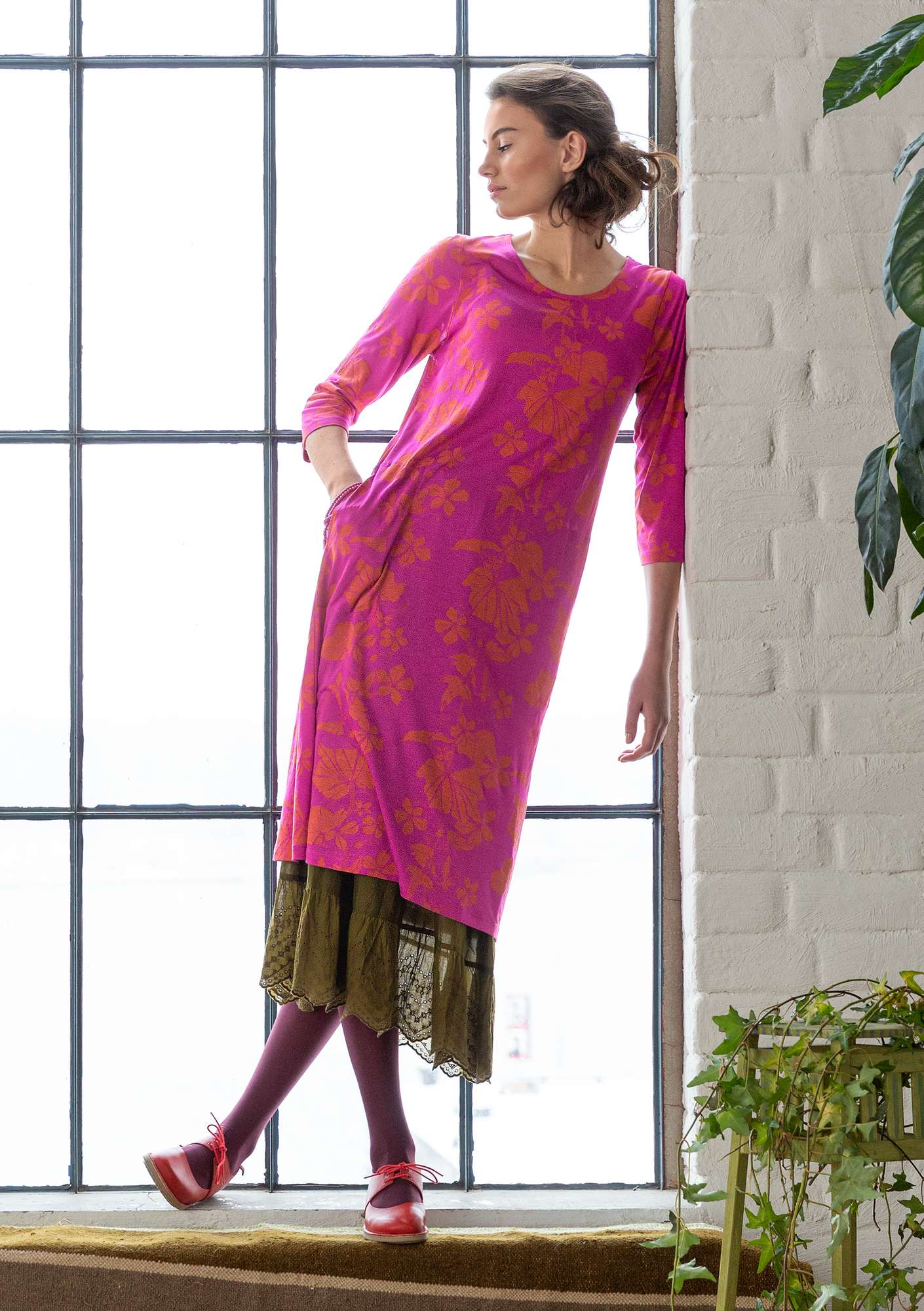 Trikåklänning  Kurbits  i modal rosa orkidé/mönstrad