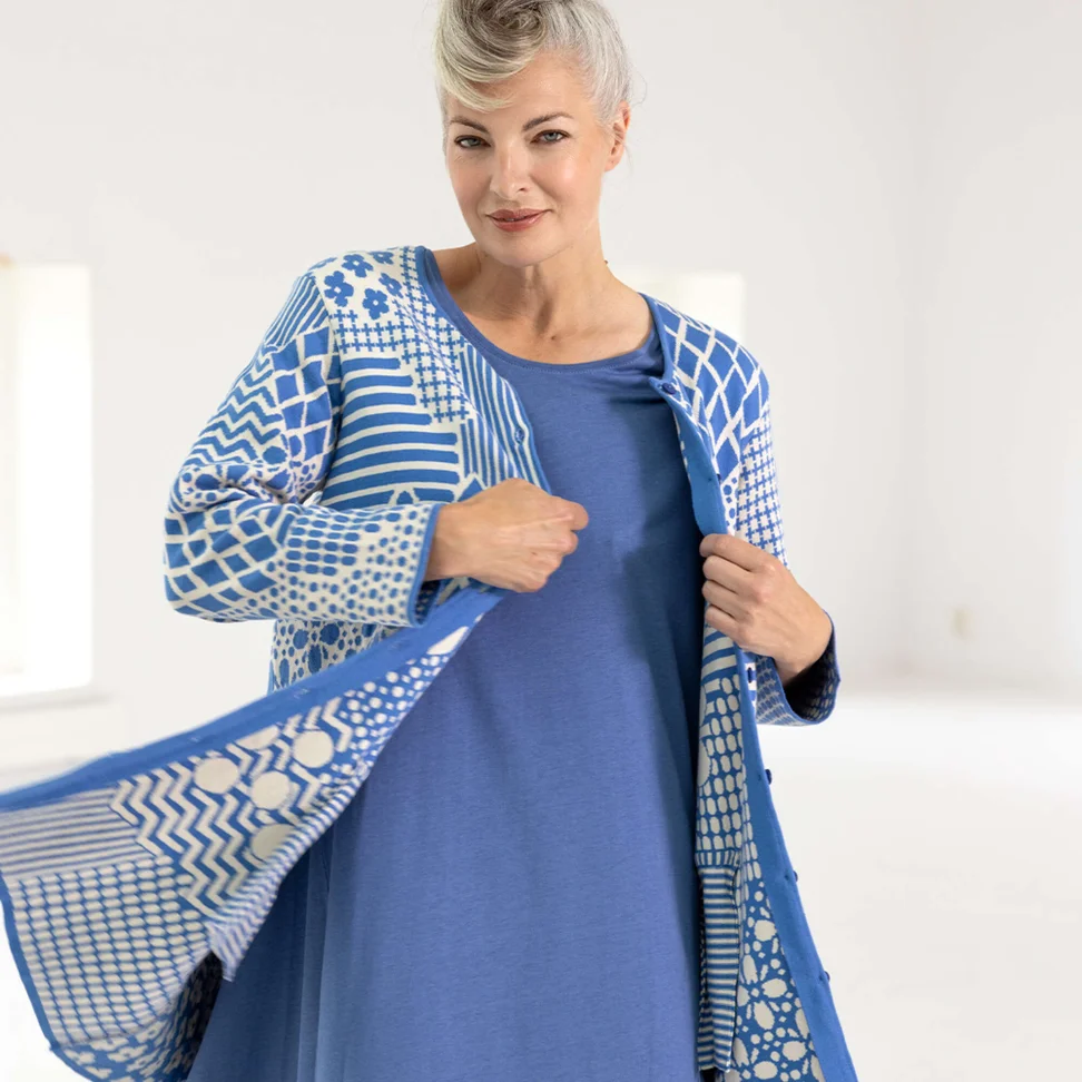 Langstrickjacke „Inez“ aus Recycling-/Bio-Baumwolle - eismeerblau