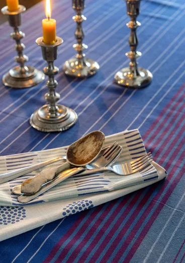 “Alaska Sky” tablecloth in organic cotton - midnight blue