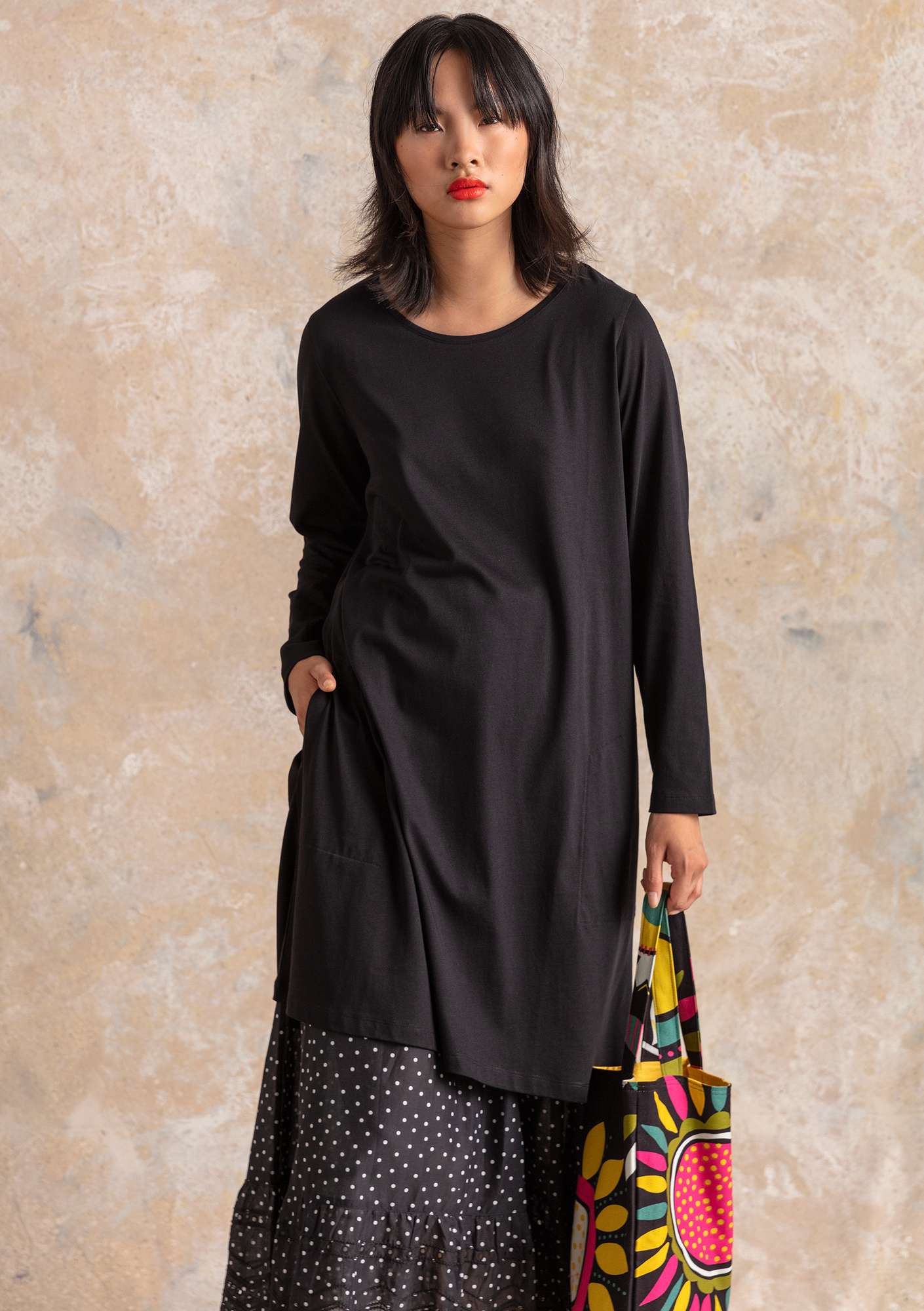 “Aria” jersey tunic in organic cotton/modal black thumbnail
