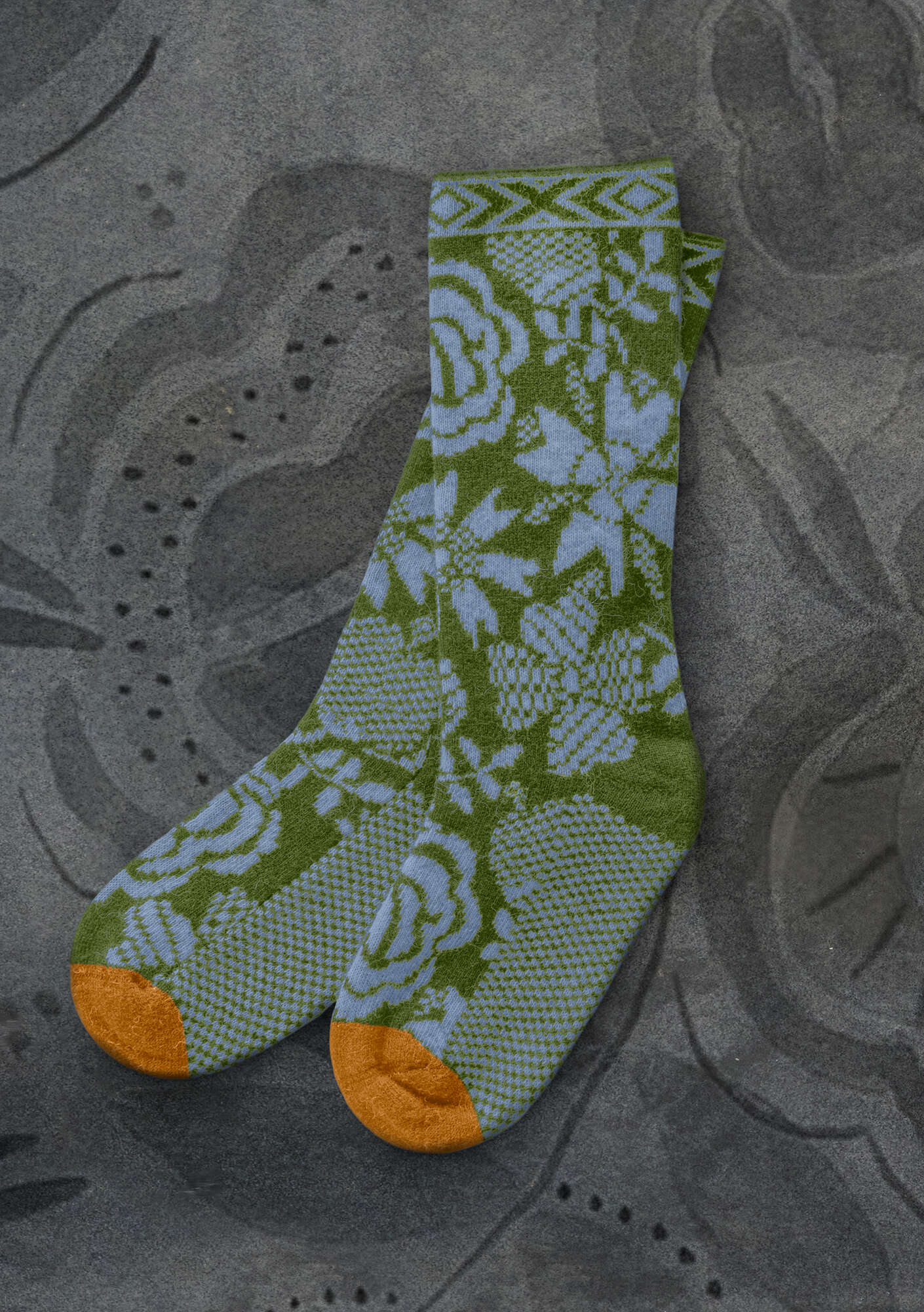 Socken „Leksand“ aus Alpakagemisch grasgrün