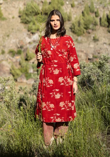 Robe tissée ”Rose hip” en coton biologique - rouge agate