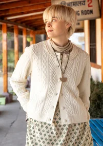 Strickjacke „Eternity“ aus Lammwollmischung - ungebleicht