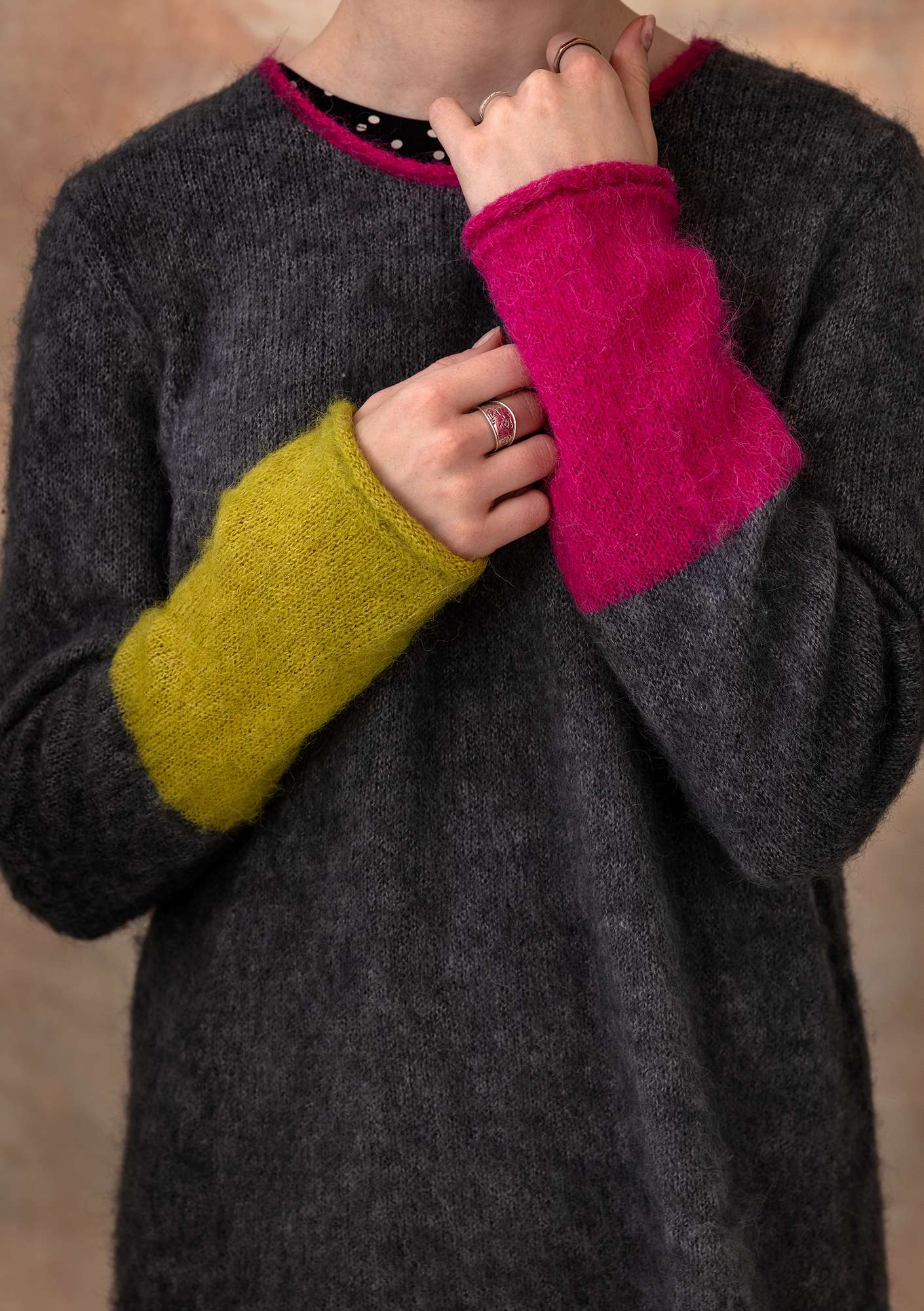 “Caramel” sweater in a brushed alpaca/organic cotton blend grey melange thumbnail
