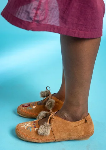 “Arrow” suede moccasins -