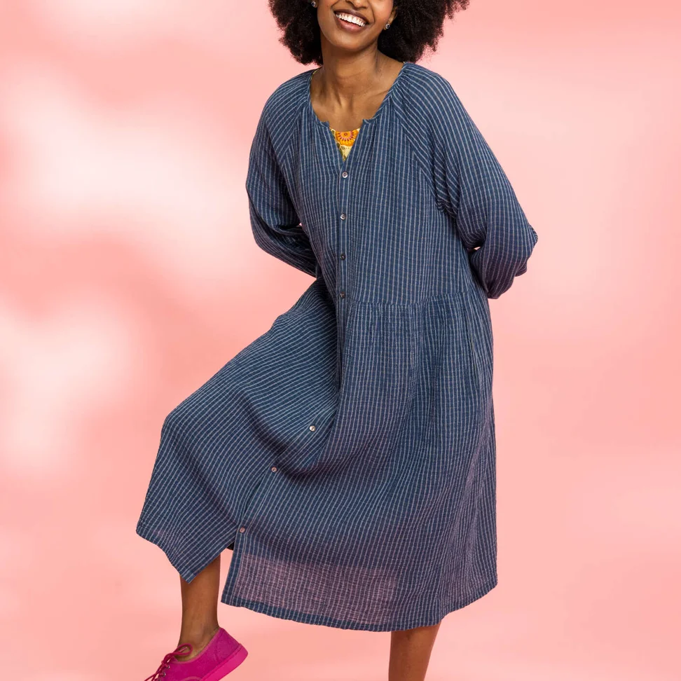 Ruudullinen mekko "Noira" ekopuuvillaa - indigo