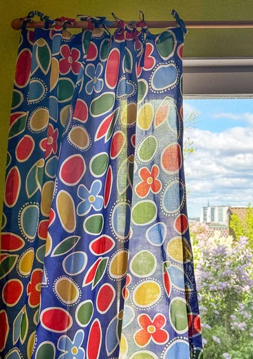 “Sol” short-length, organic cotton curtain - cobalt blue