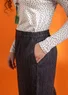 “Alva” woven pants in linen (black/striped M)