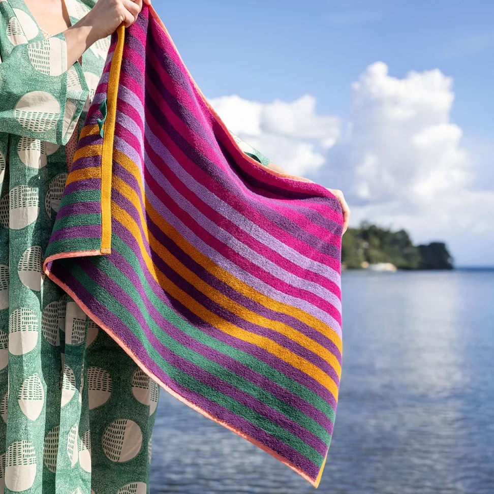 “Sunset” towel in organic cotton - cochineal