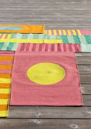 Kleiner Teppich „Sun“ aus Bio-Baumwolle - rhabarber
