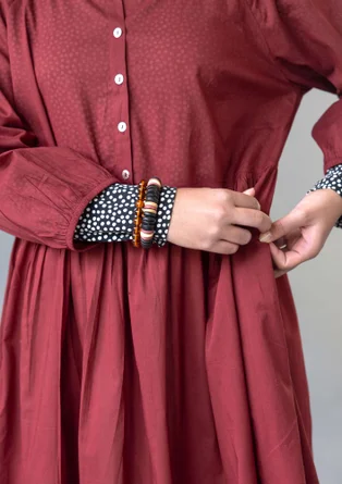 Geblümtes oder einfarbiges Kleid „Leah“ aus luftiger Bio-Baumwolle - dunkelachatrot
