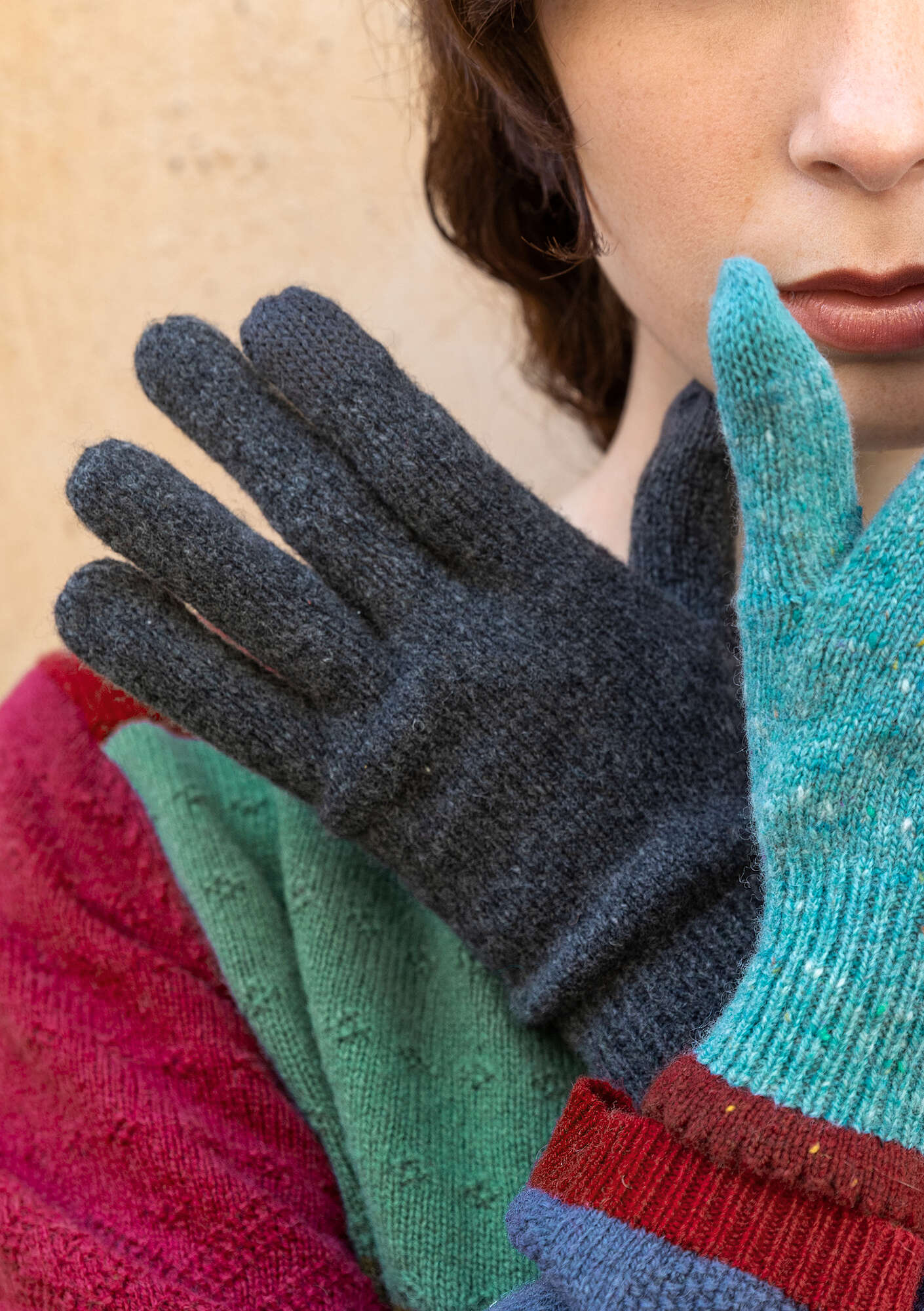 Wool gloves dark ash grey melange