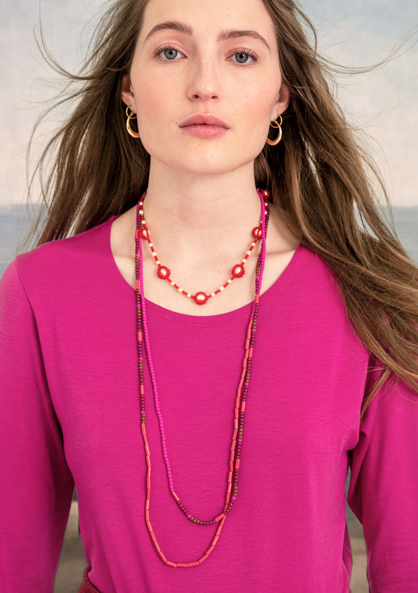 Collier bright red
