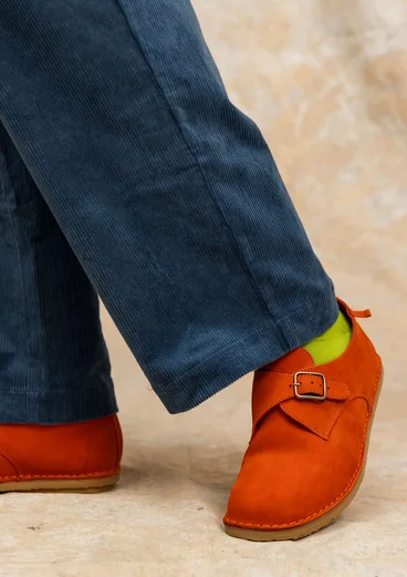 Nubuck walking shoes - chilli