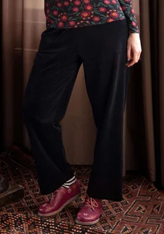 “Nora” velour pants in organic cotton/recycled polyester - black