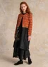 Geblümte Strickjacke „Tulipan“ aus Lammwollmischung/Bio-Baumwolle (henna L)