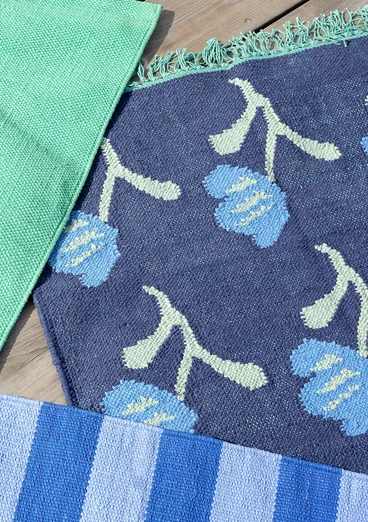 "Wildflower" organic cotton rug - indigo blue
