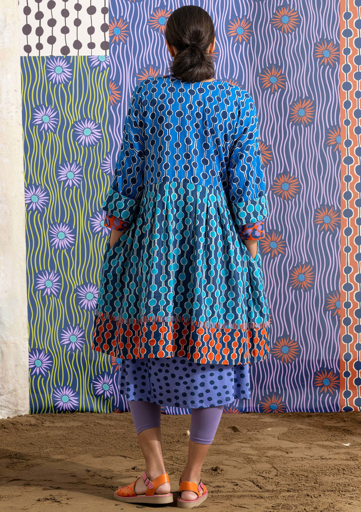 Vevd kjole «Zazu» i økologisk bomull indigoblå thumbnail