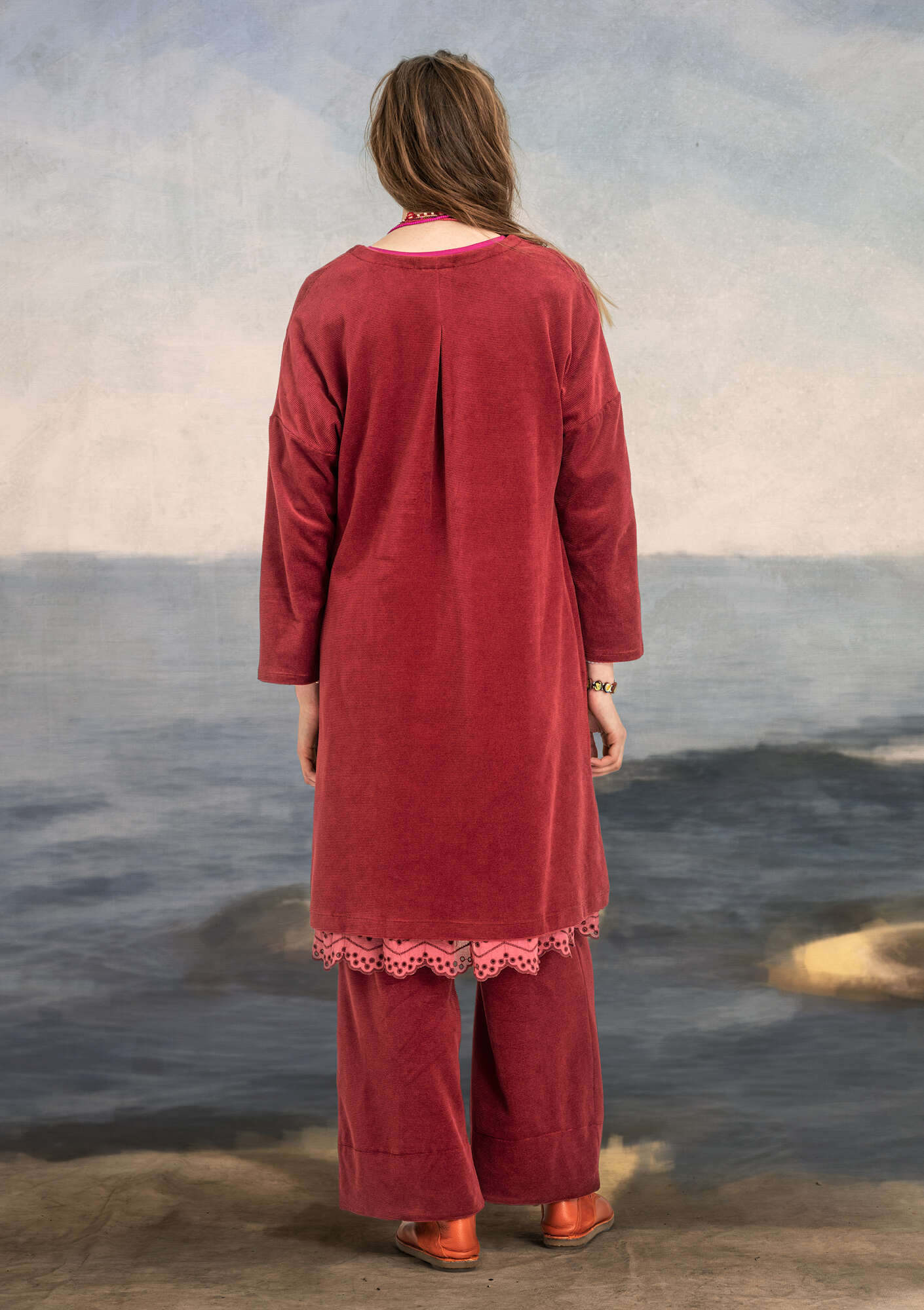 Velour dress in organic cotton/recycled polyester/spandex agate red