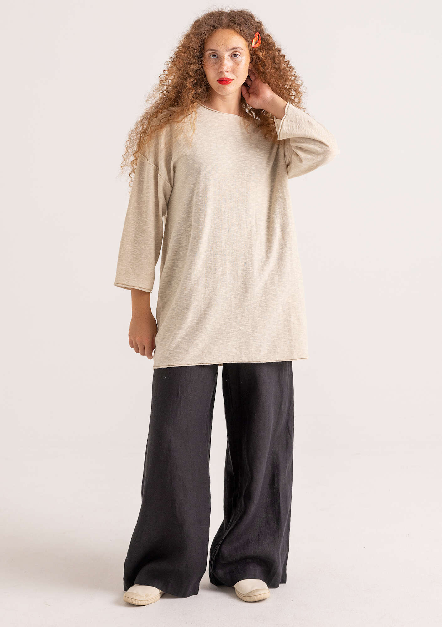 Knit long sweater in linen/organic cotton undyed