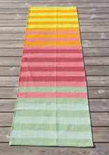 “Suiheisen” organic cotton hallway mat - rhubarb