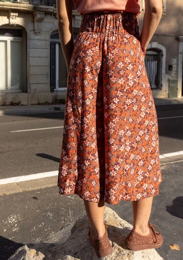 Webhose „Flora Flow“ aus Viskose - malve-gemustert