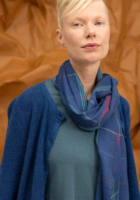 “Kari” woven cotton/wool scarf with a check pattern - indigo blue