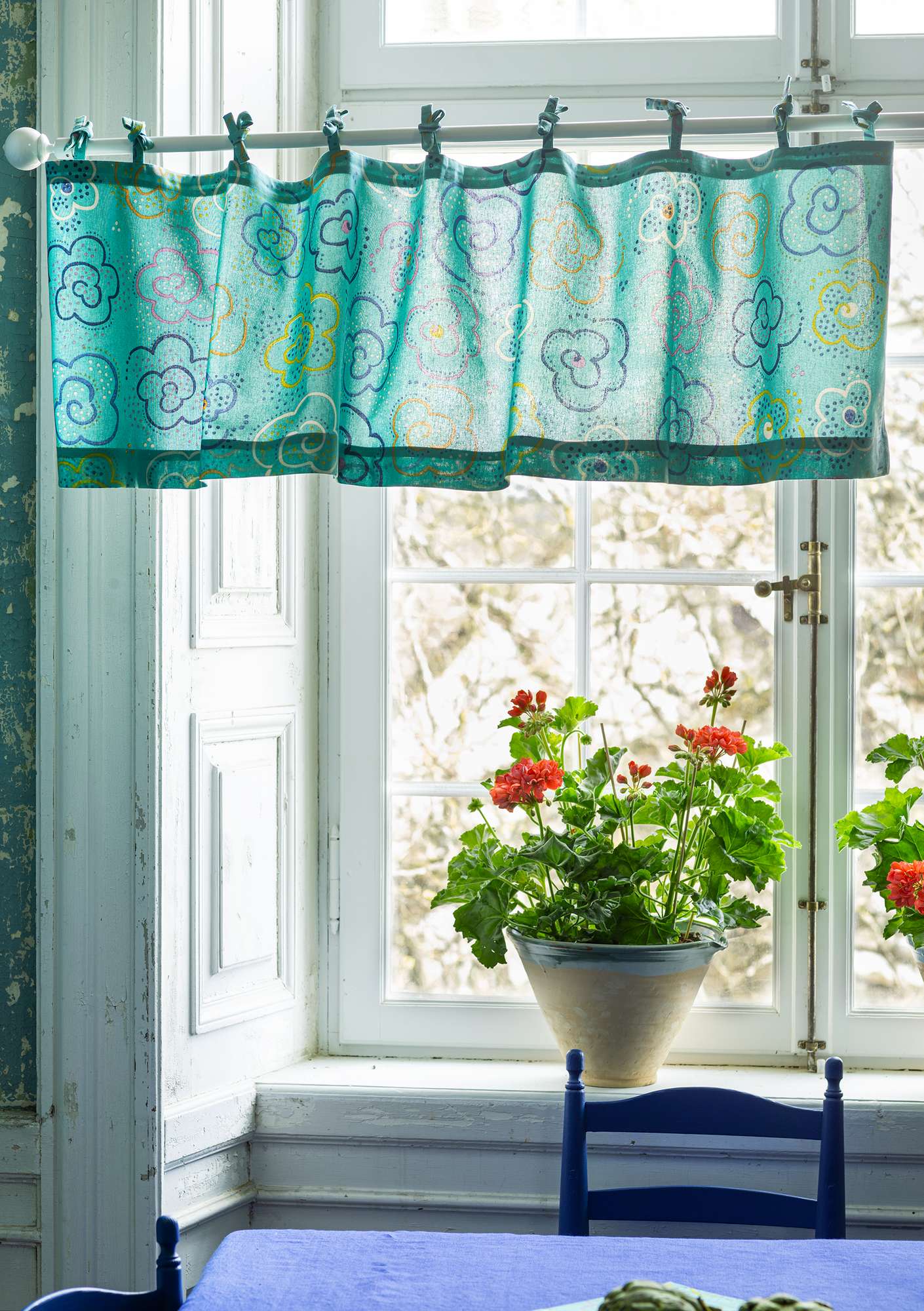 “Krumelur” organic cotton curtain valance jade
