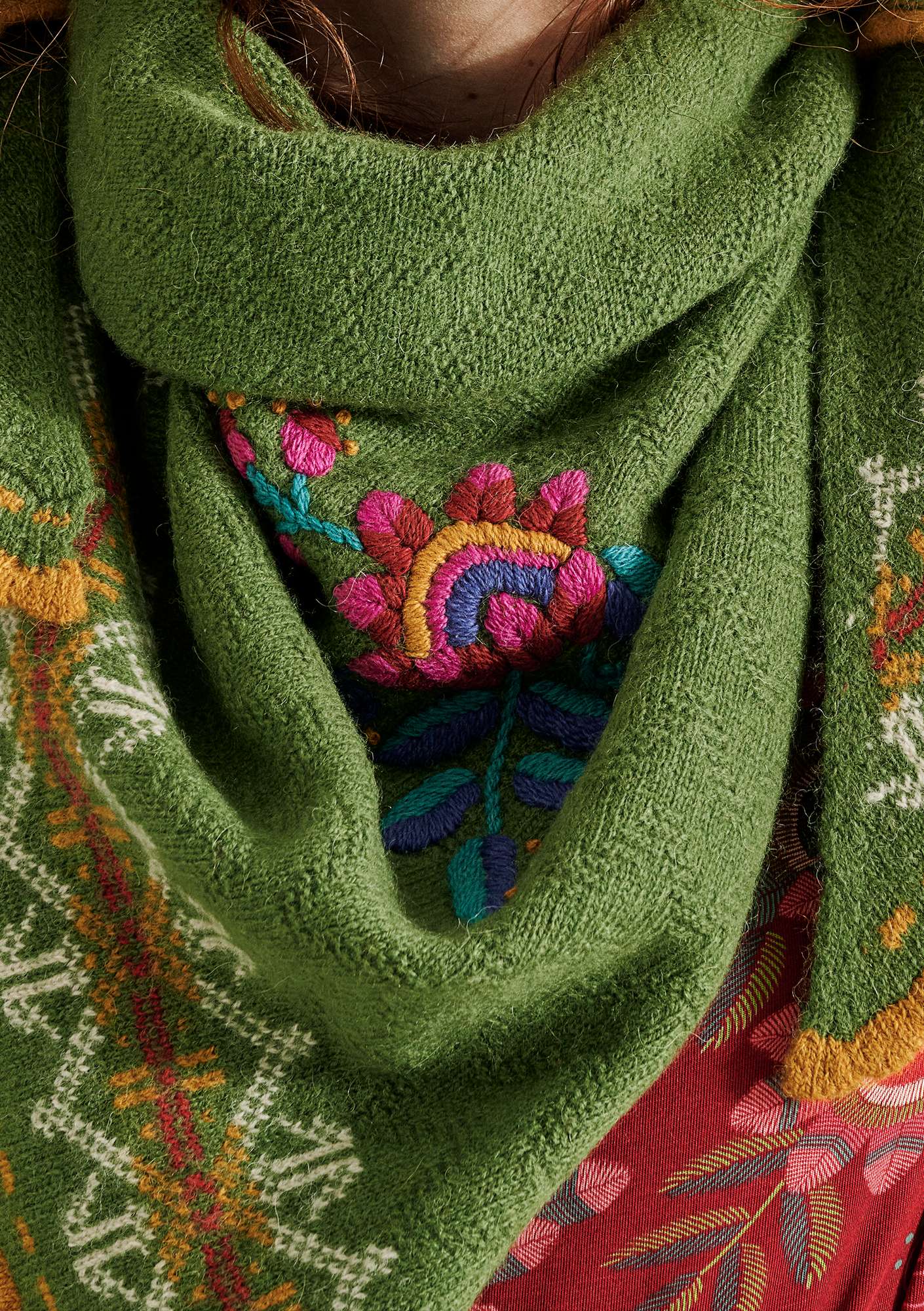 Mora embroidered shawl 