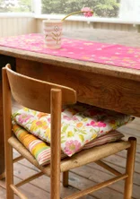 “Bloom” seat cushion in organic cotton - eggshell