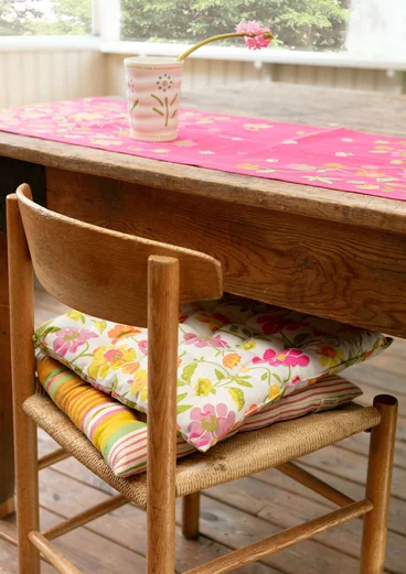 “Bloom” seat cushion in organic cotton - eggshell